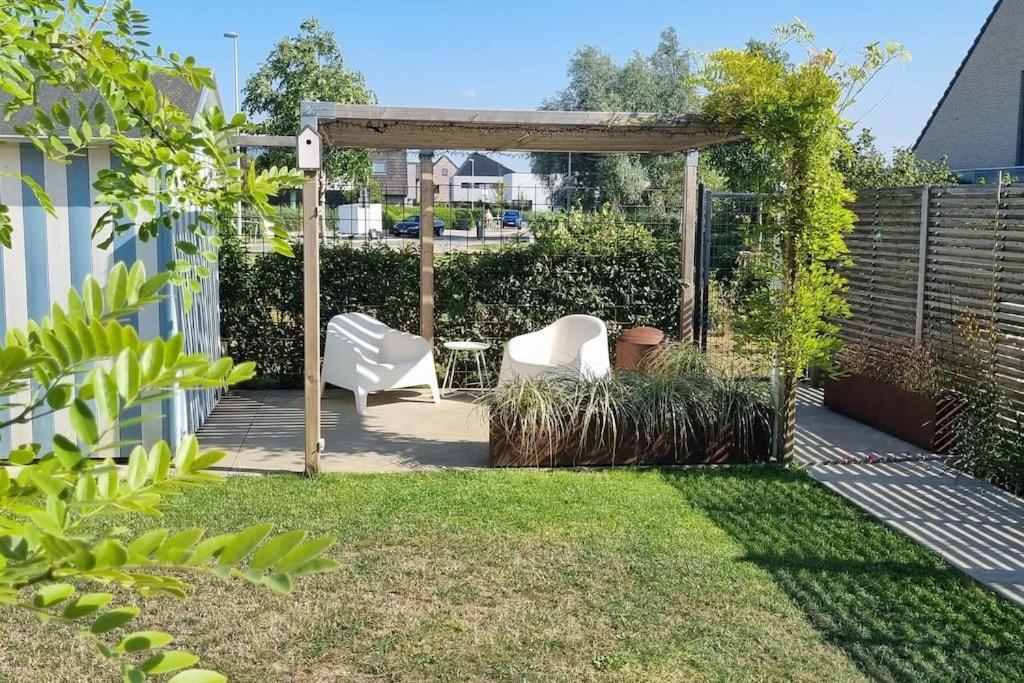 Vila Minus Is Joenus Ostende Exteriér fotografie